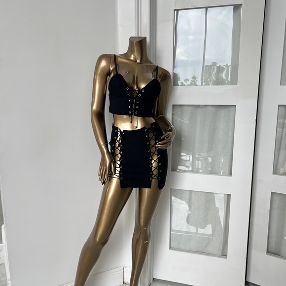 wanna this Dresses & Skirts - Black Lace-Up set